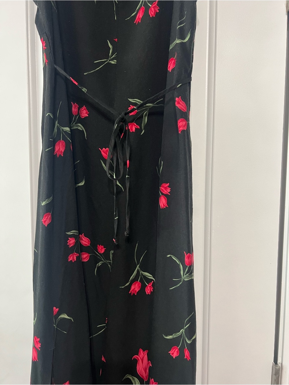 Vintage 90’s Teddi Dresses long dress with red Tulips and tie back. Size 10 - Picture 7 of 8